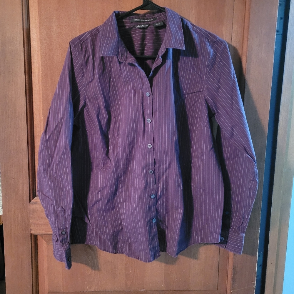 Button down long sleeve professional shirt